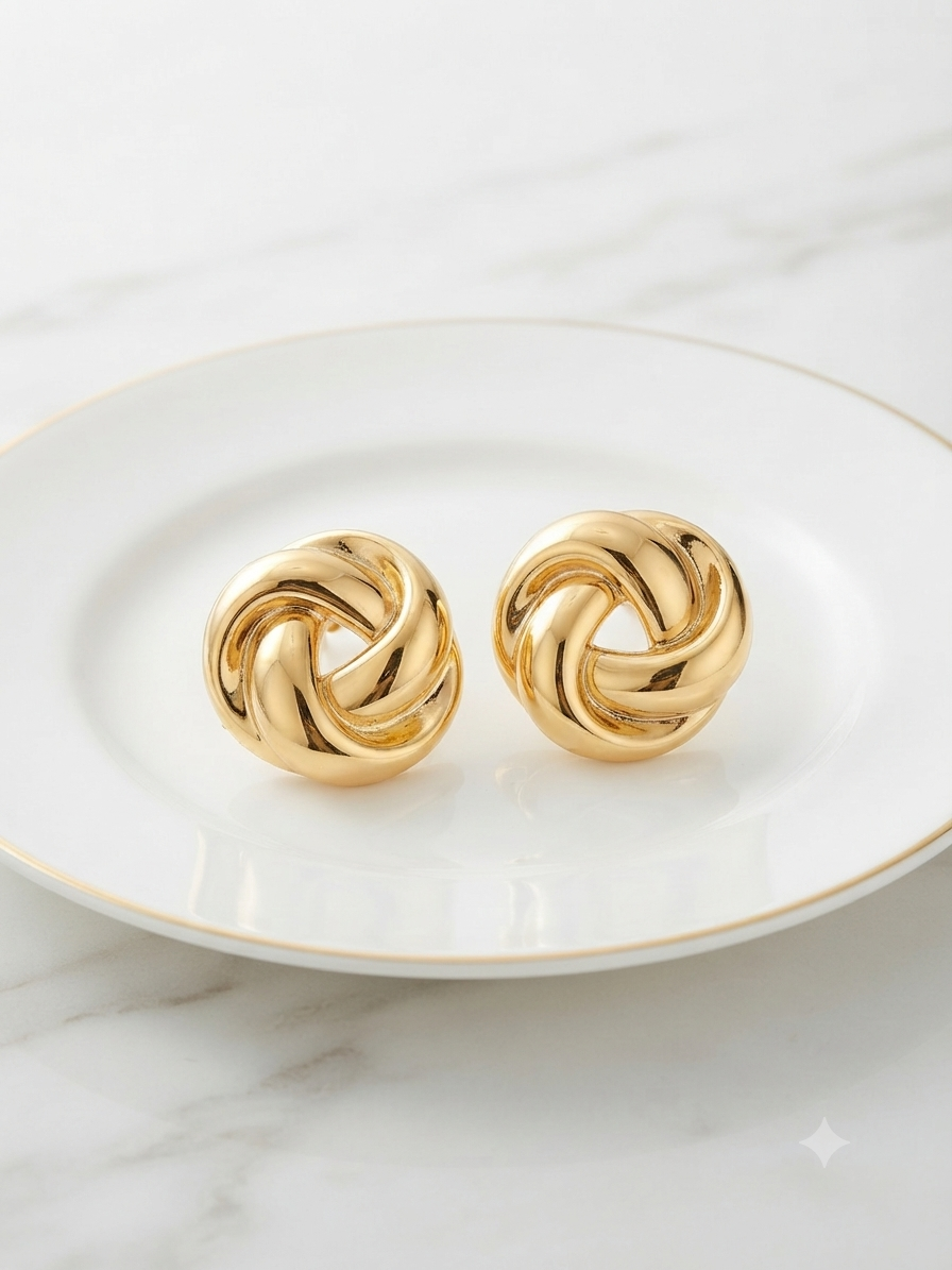 Elegant twisted studs